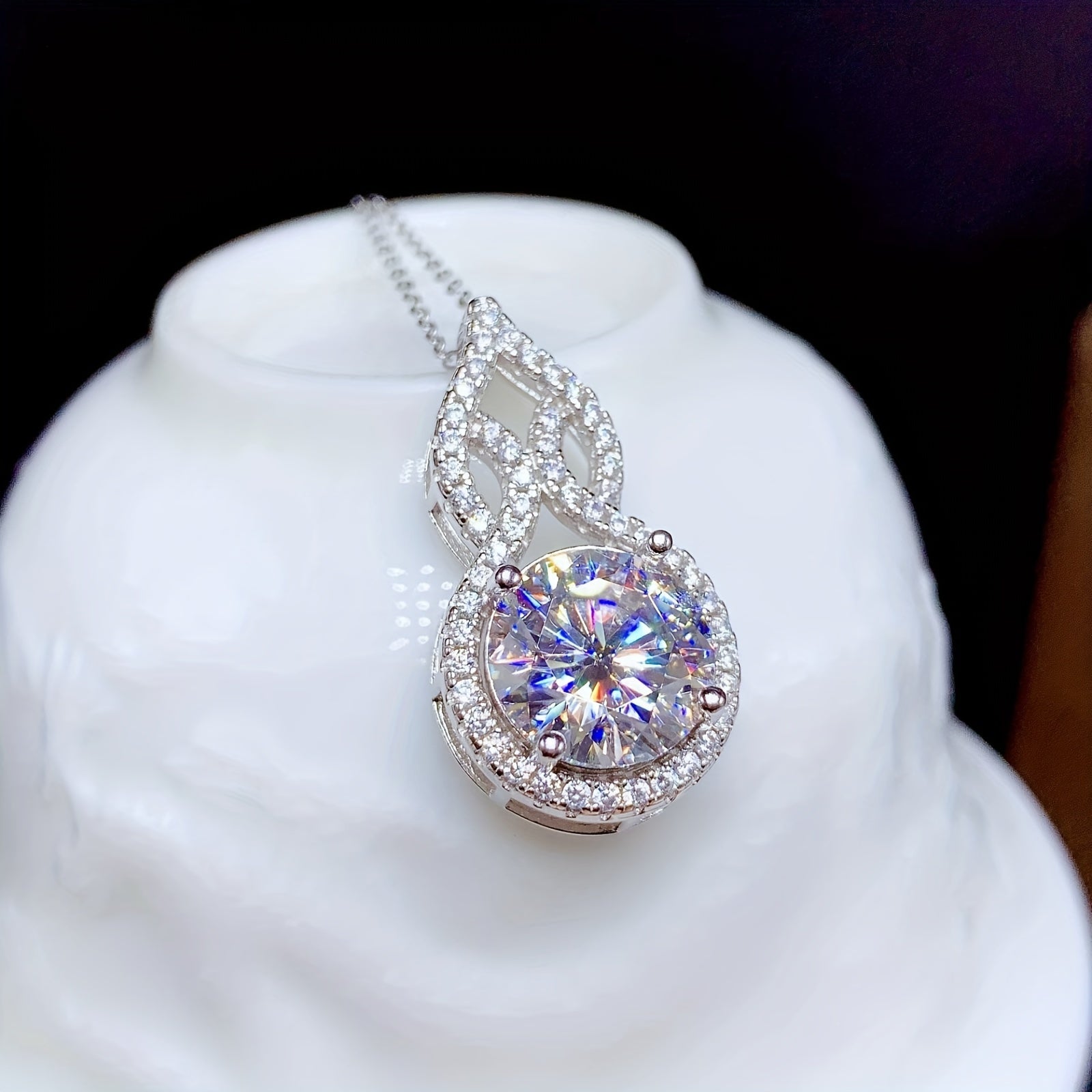 3-carat Moissanite Necklace S925 Pure Silvery Droplet Shaped Pendant, Elegant And Fashionable Classic Wedding Jewelry, Women's Necklace Jewelry, Women's Jewelry Give Her Valentine's Day Gift - Image 4